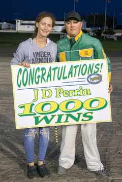 JD PERRIN 1000 WIN-3.jpg